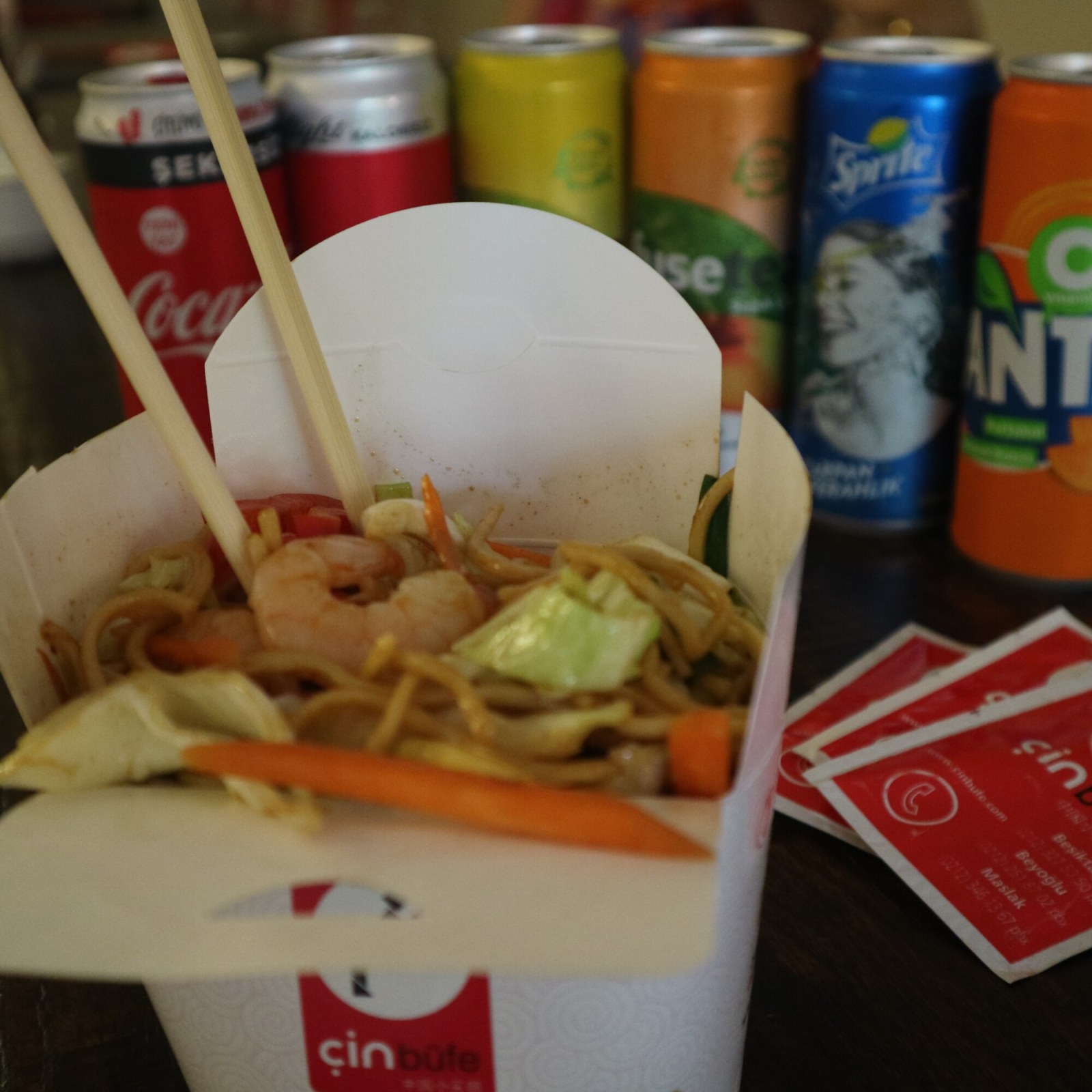 Karidesli Noodle Menü