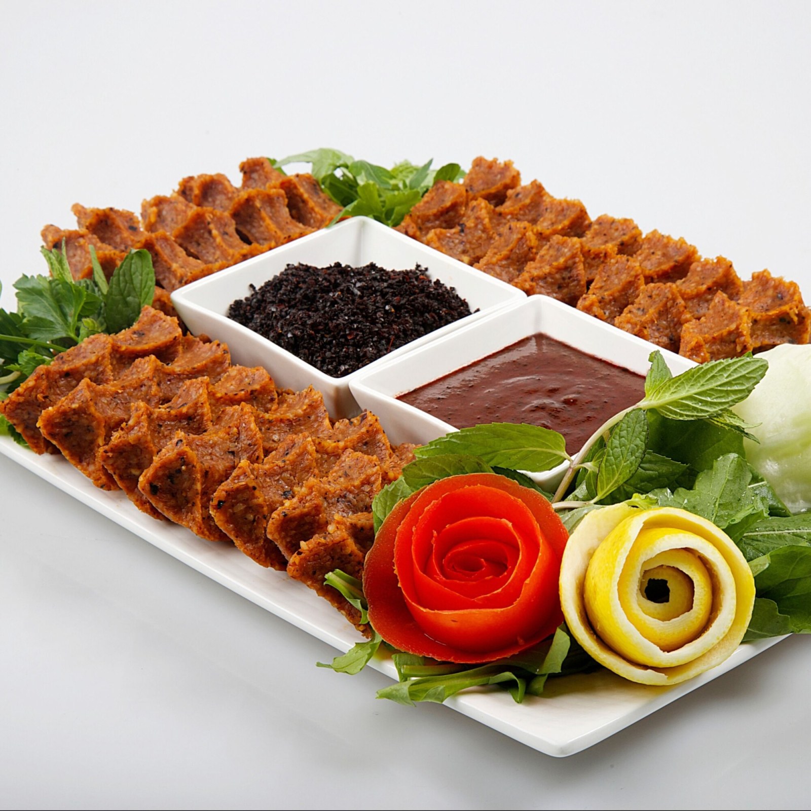 Çiğ Köfte (750 gr.) + coca cola 330 ml
