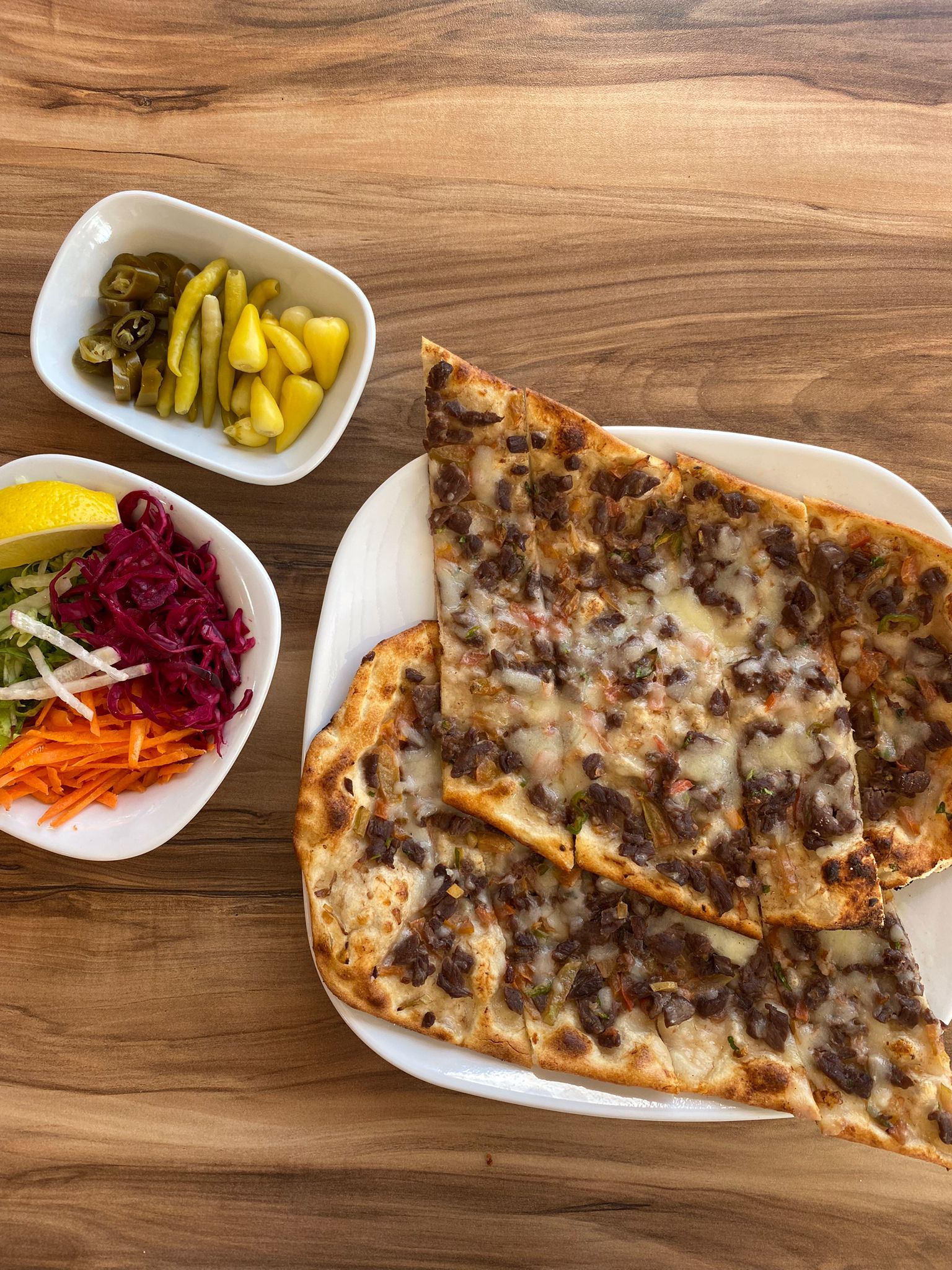 Kuşbaşı Kaşarlı Pide