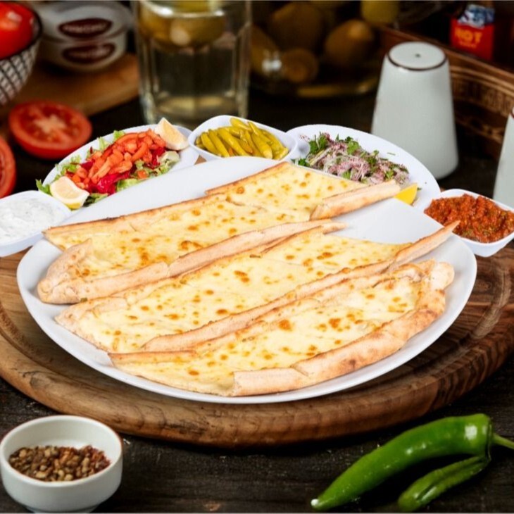 Kaşarlı Pide