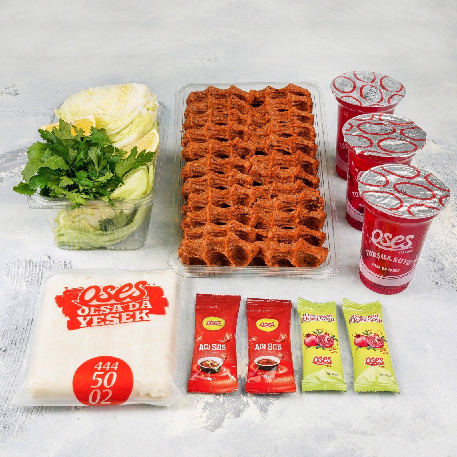 Çiğ Köfte (300 gr.) & Turşu Suyu Menü
