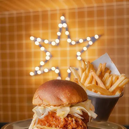 Spicy Acı Nashville Burger & Patates Kızartması