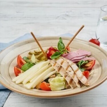 Sezar Salata