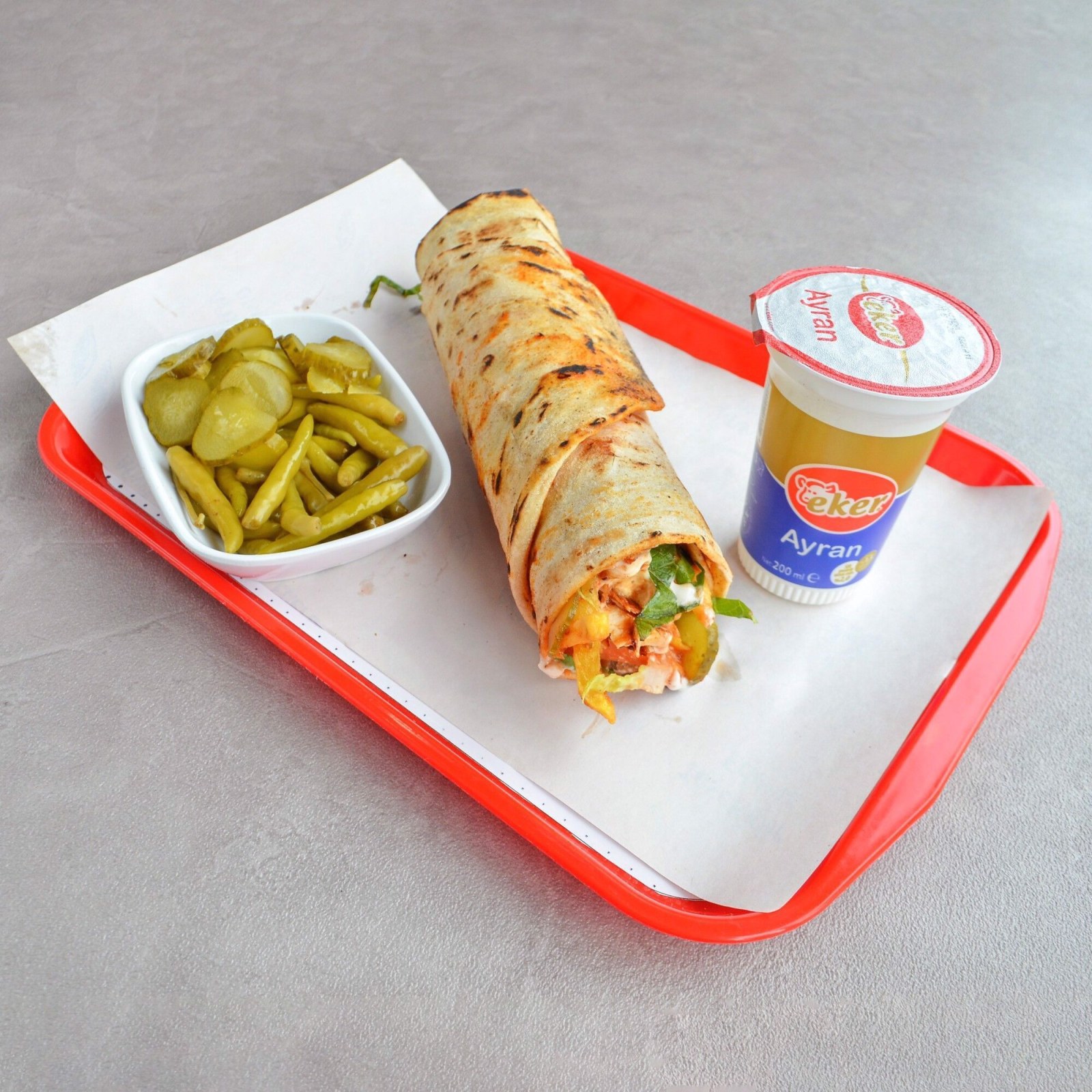 Hatay Usulü Tavuk Döner + Kutu İçecek