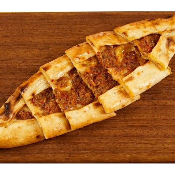 Kır Pidesi (Kıymalı) Porsiyon 2 Adet