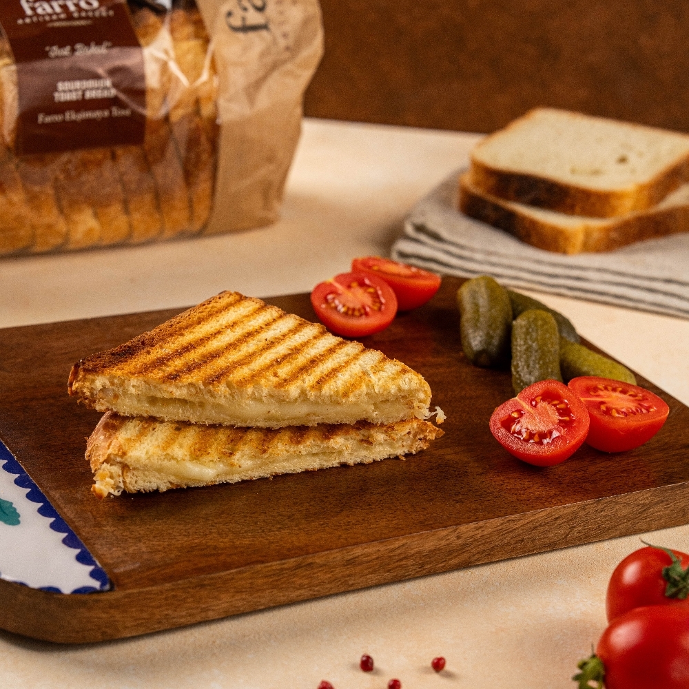 Kaşarlı Ekşi Maya Tost