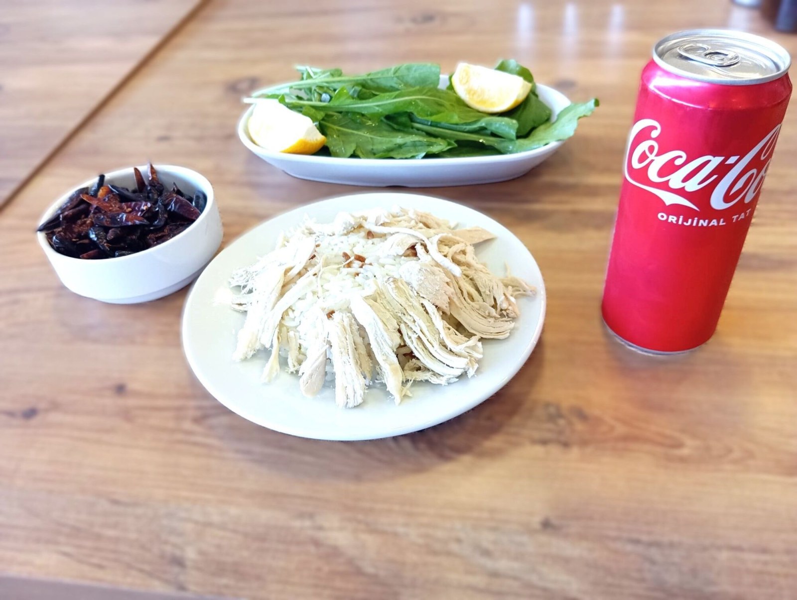 Pilav Üstü Dana Kavurma Ve Coca Cola