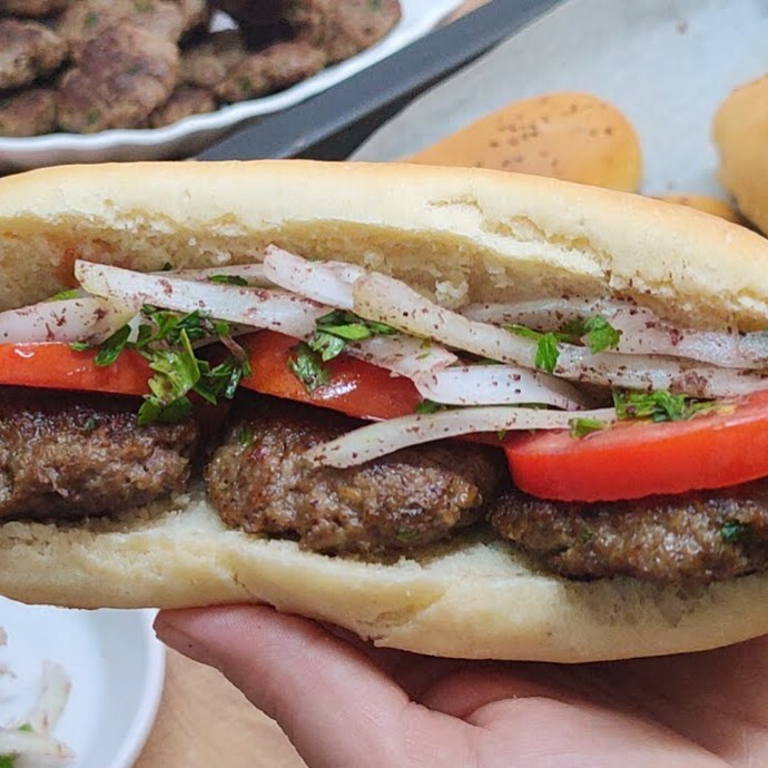 Ekmek Arası Köfte