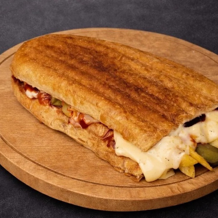 Karışık Tost (Yarım Ekmek)