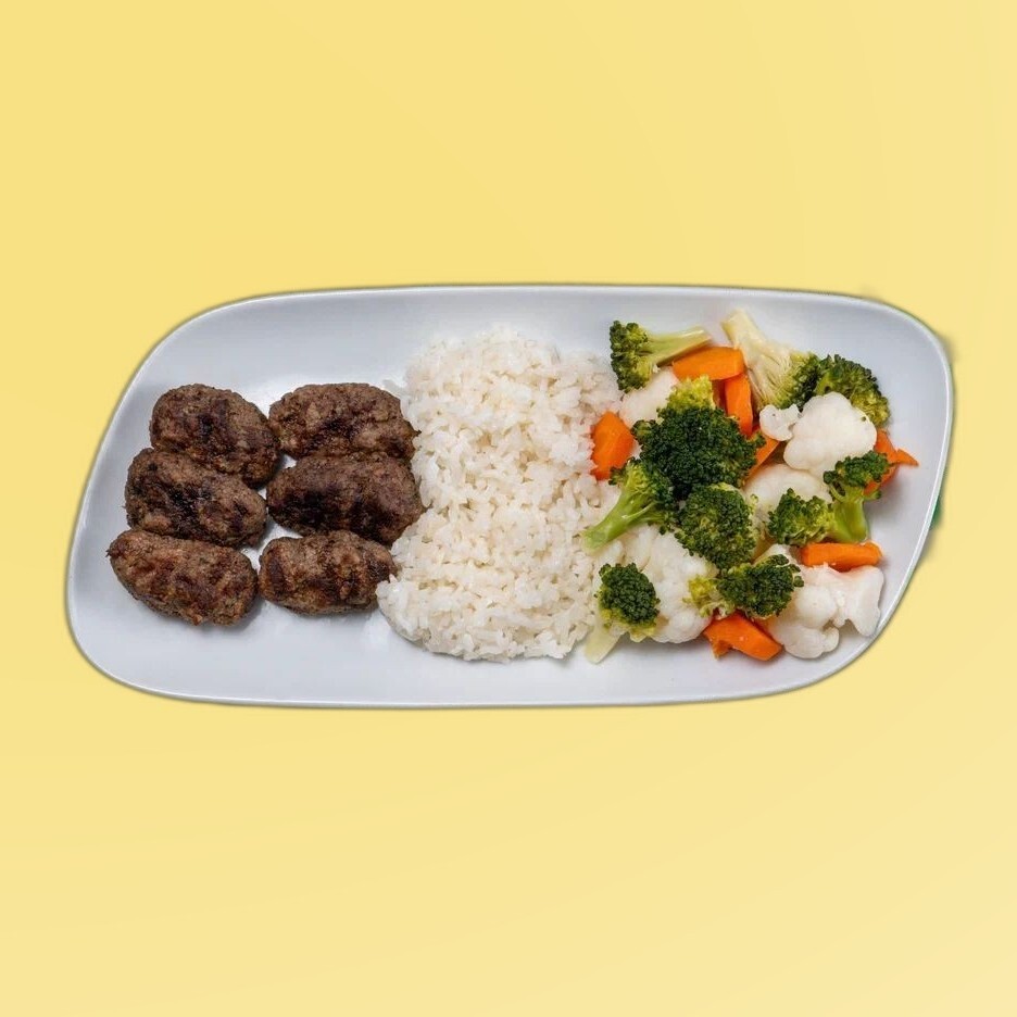 Izgara Köfte & Pirinç Pilavı & Haşlanmış Sebze