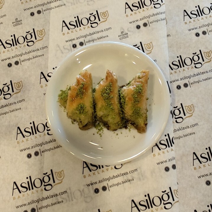 Şöbiyet Fıstıklı (250 gr)