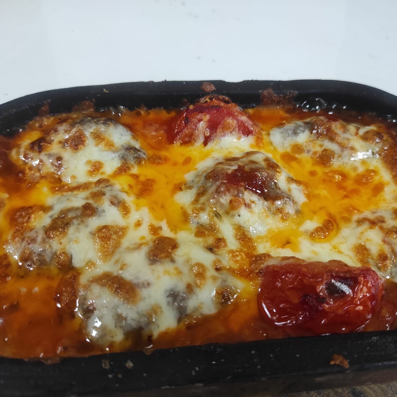 Kiremitte Köfte Kaşarlı