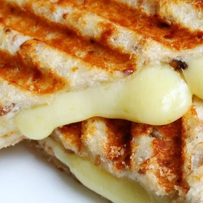 Kaşarlı Tost+Coca Cola