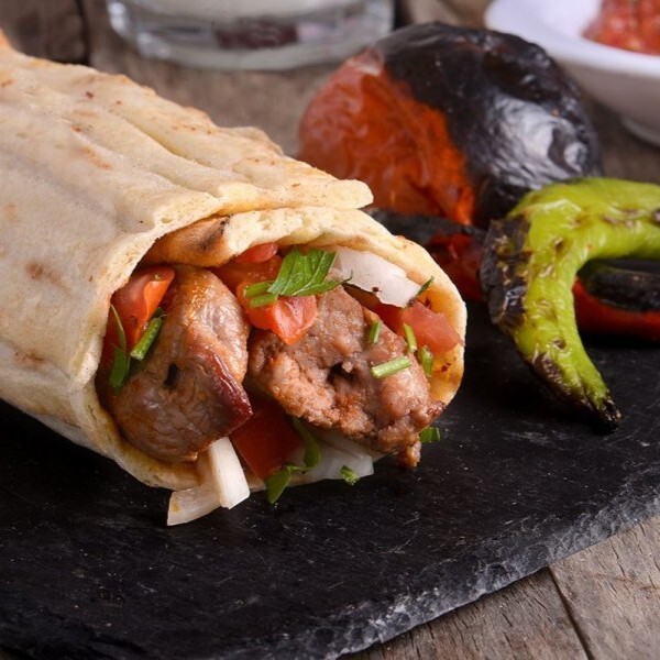 Pide Ekmek Arası Et Çöp Şiş