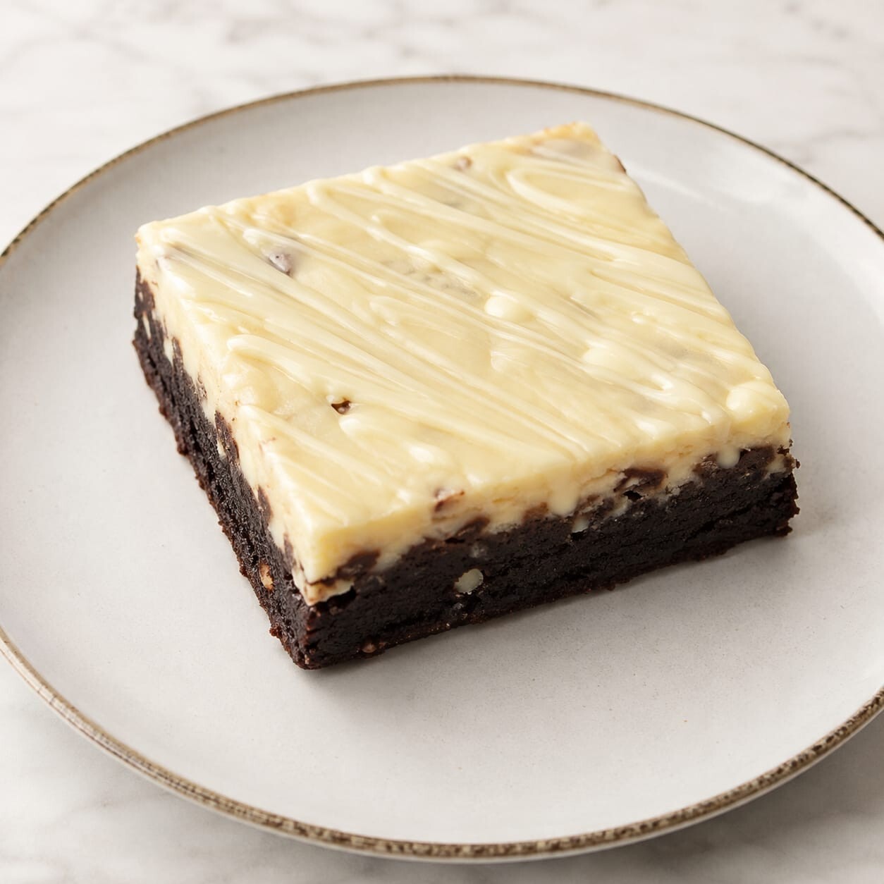 Beyaz Çikolatalı Browni