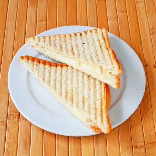 Beyaz Peynirli Tost