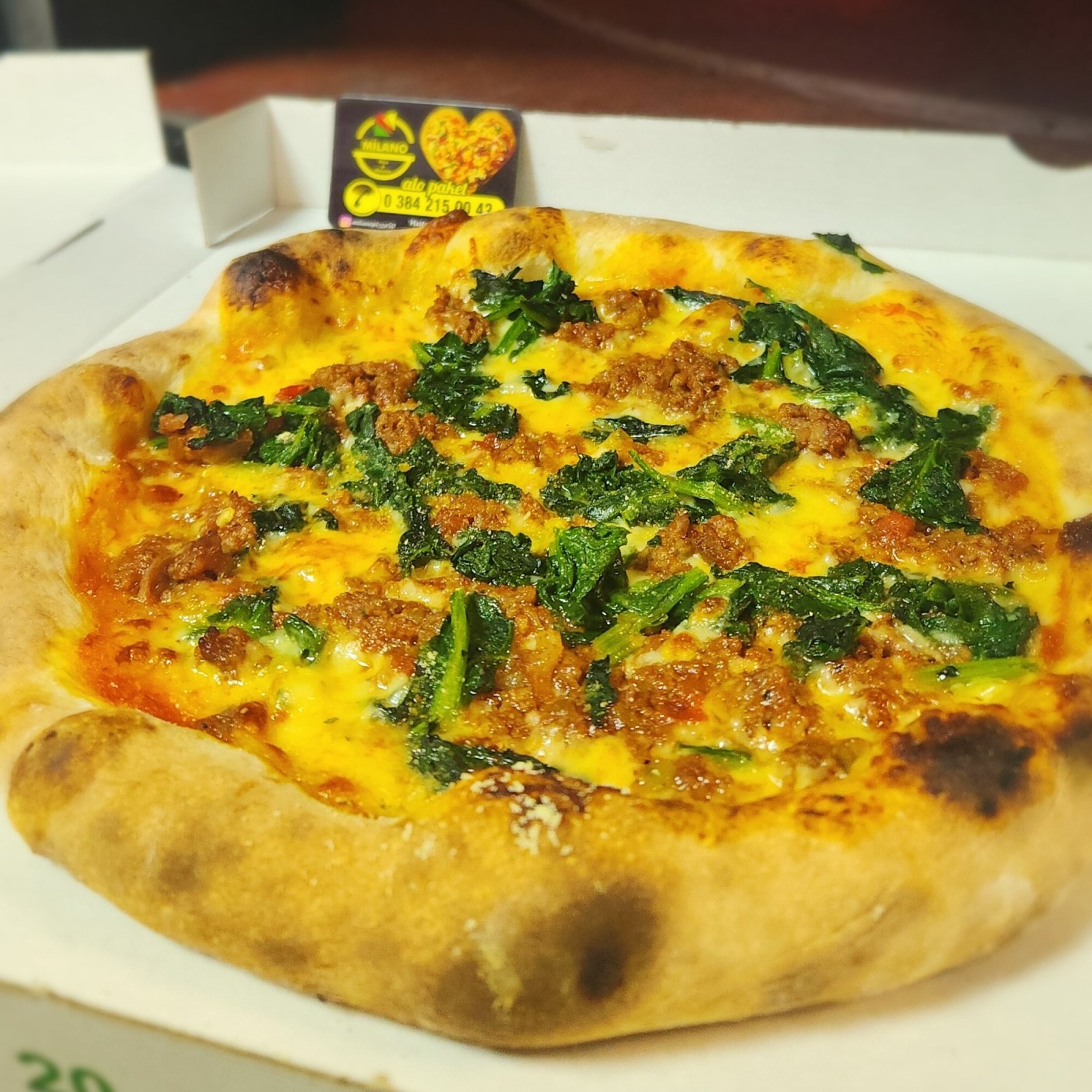 Ispanaklı Kıymalı Pizza ( Orta )