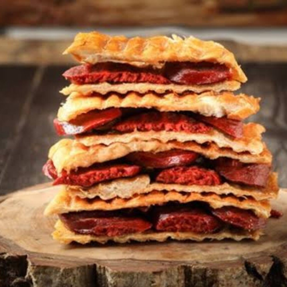 Bol Sucuklu Tost +Coca Cola Menü