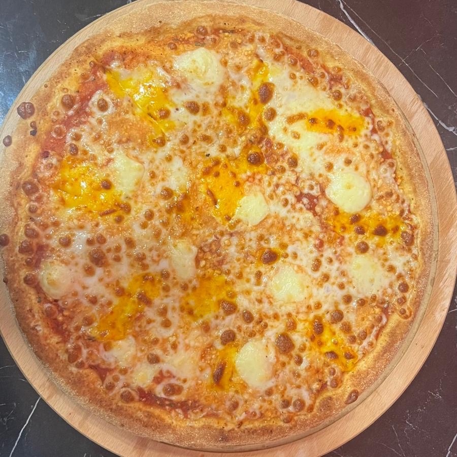 Dört Peynirli Pizza (Küçük Boy)