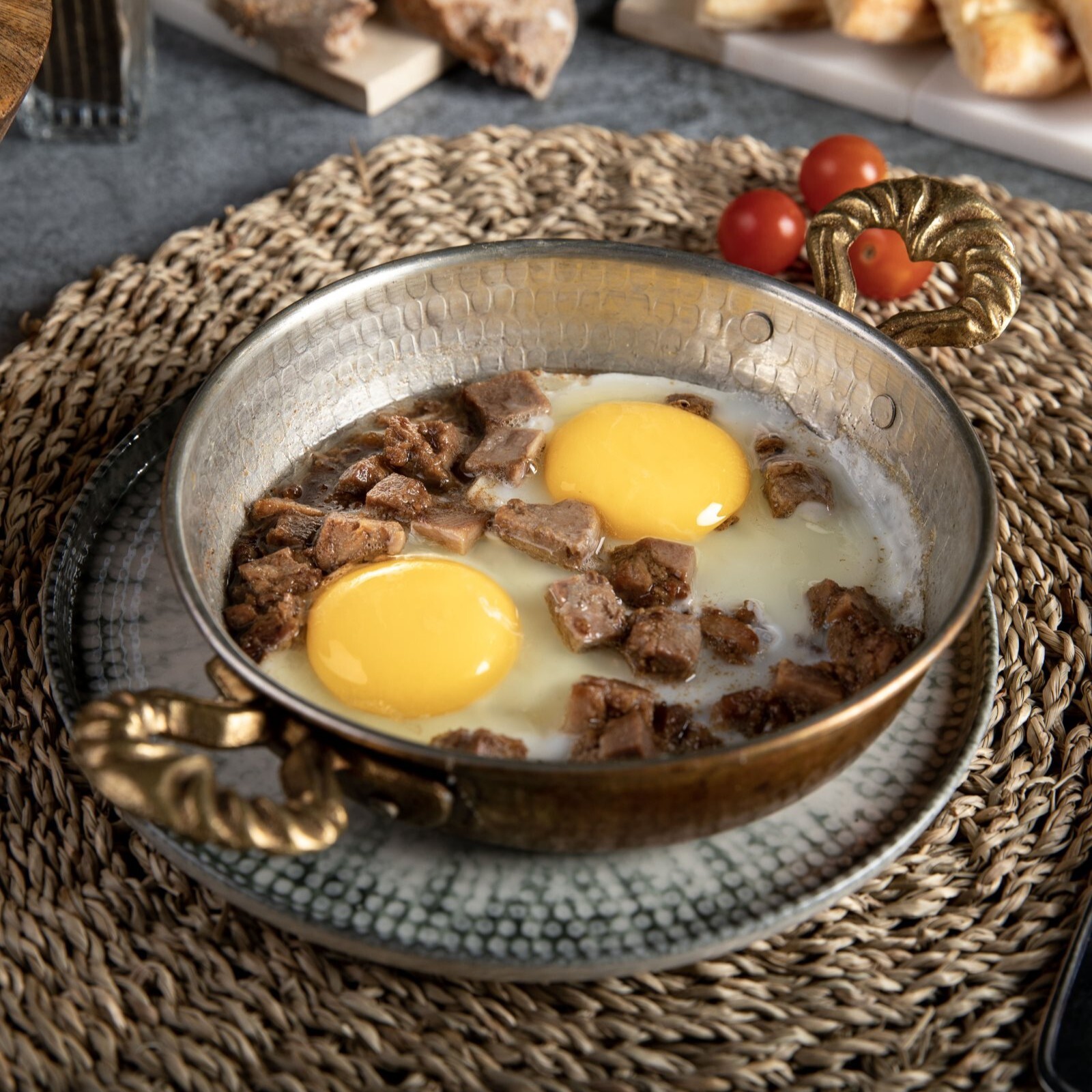 Kavurmalı Yumurta
