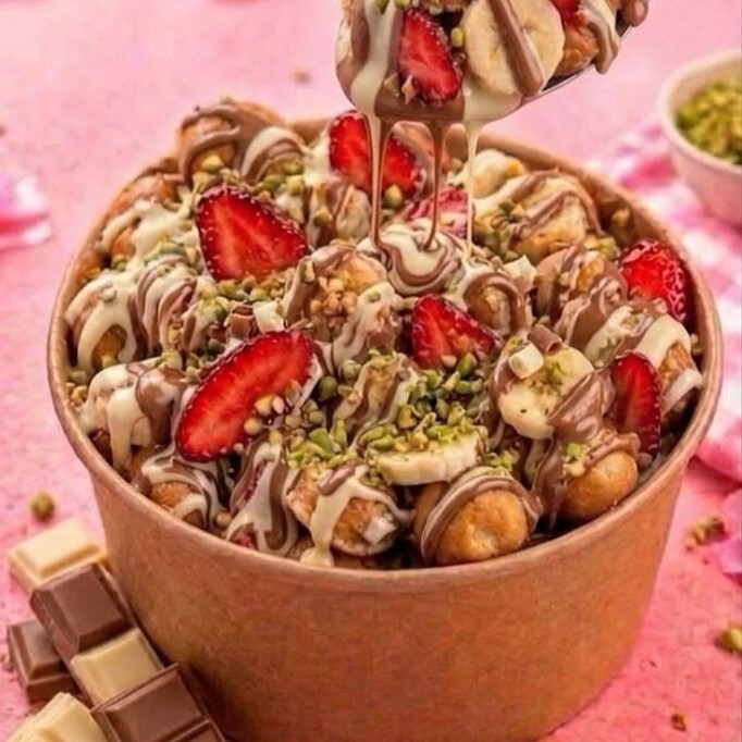 Sütlü & Beyaz Çikolatalı Mix Kova Waffle