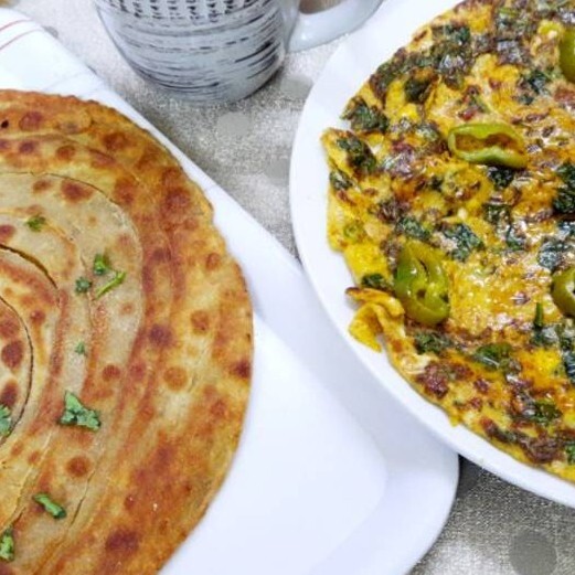 Paratha With Omlette
