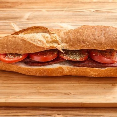 Tam ekmek arası sucuk