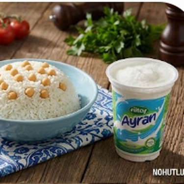 Sade Nohutlu Pilav (1,5 Porsiyon) + Ayran