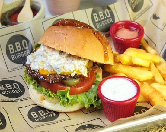 Pembegül Burger