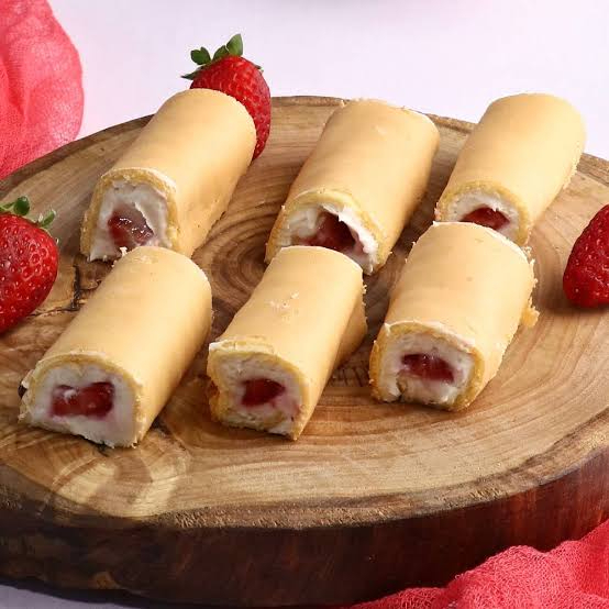 Mini Rulo Pasta ( 500 Gr Çilekli )