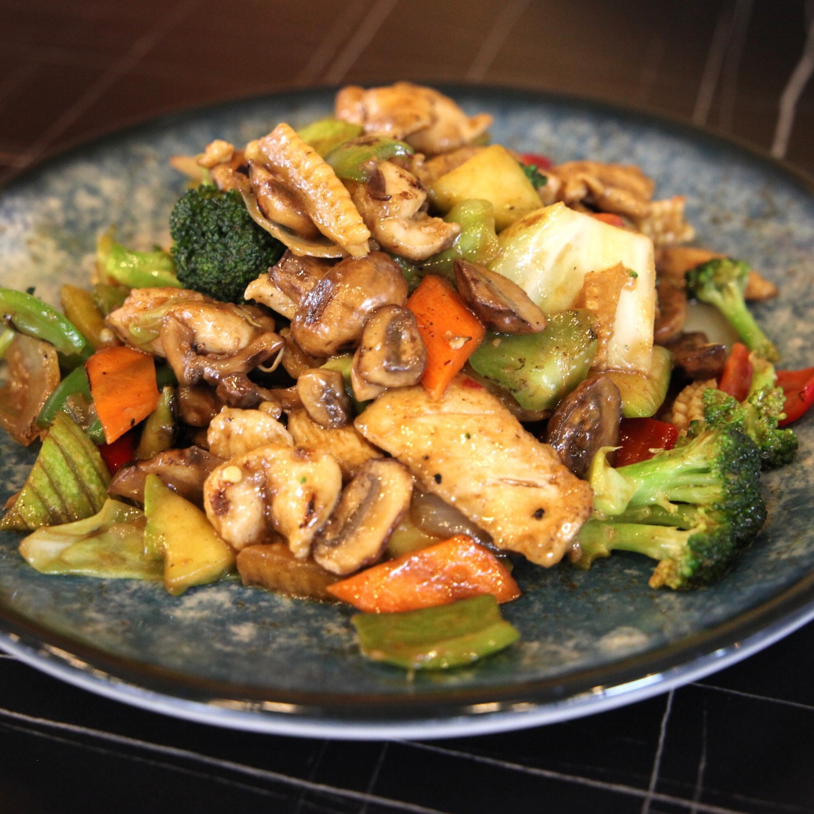 Karışık Sebzeli Tavuk (Chicken with Mixed Vegetables)