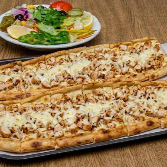 Tavuklu Mantarlı Kaşar Peynirli Pide