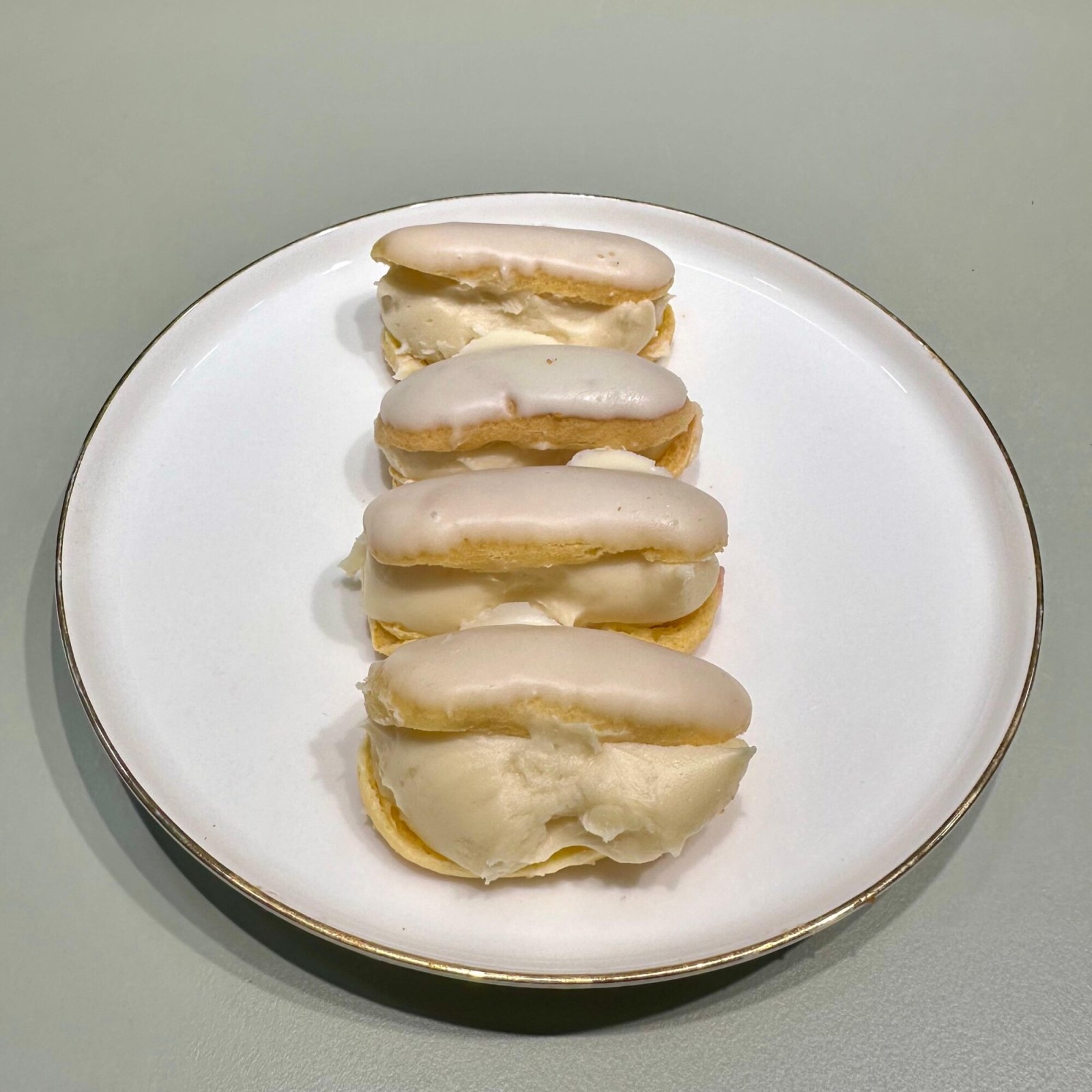 Beyaz Çikolatalı Ekler ( 500 Gr )