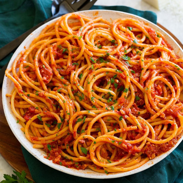 Kıymalı Soslu Spagetti Menü
