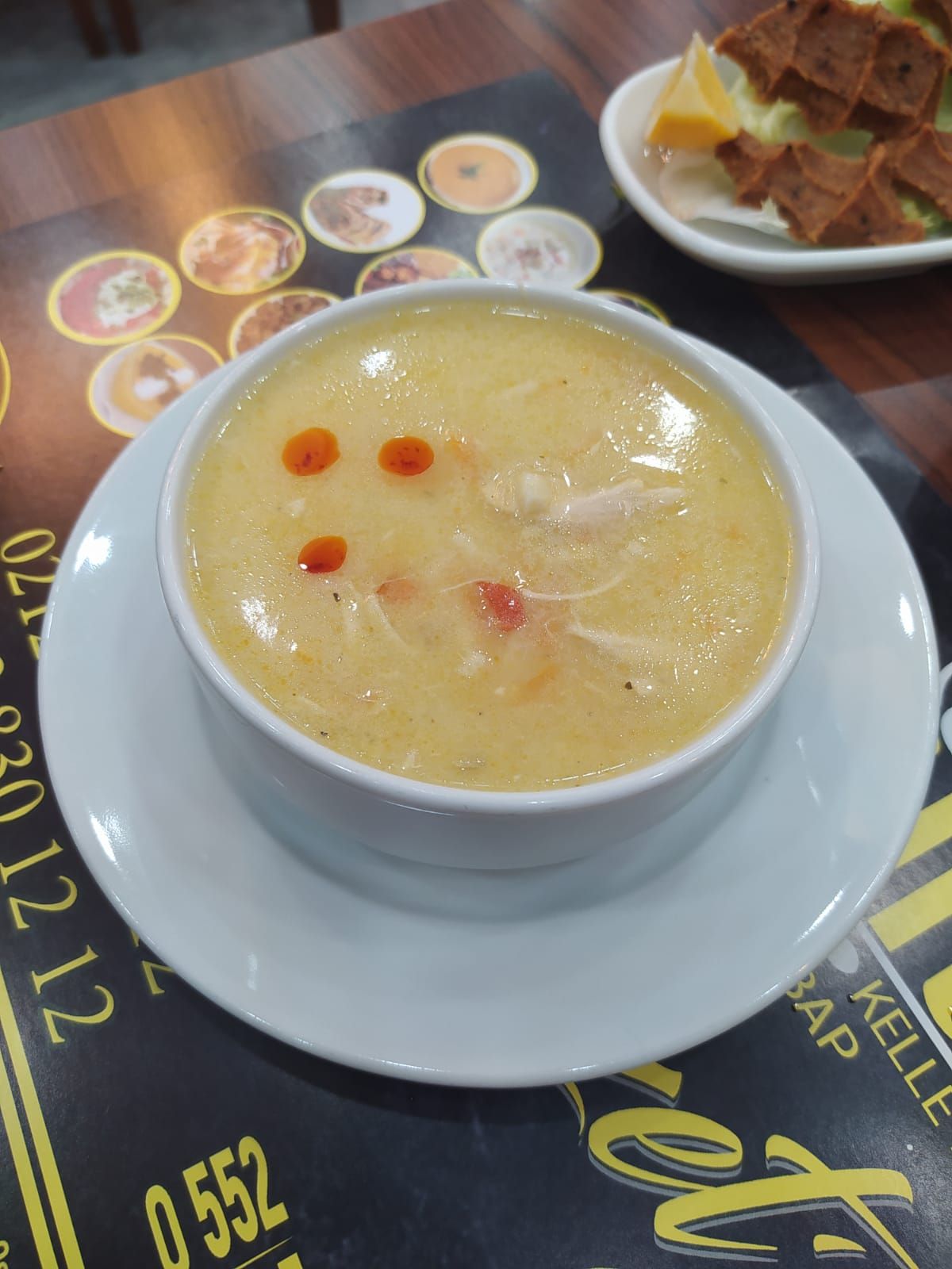 Tavuk Suyu Çorbası