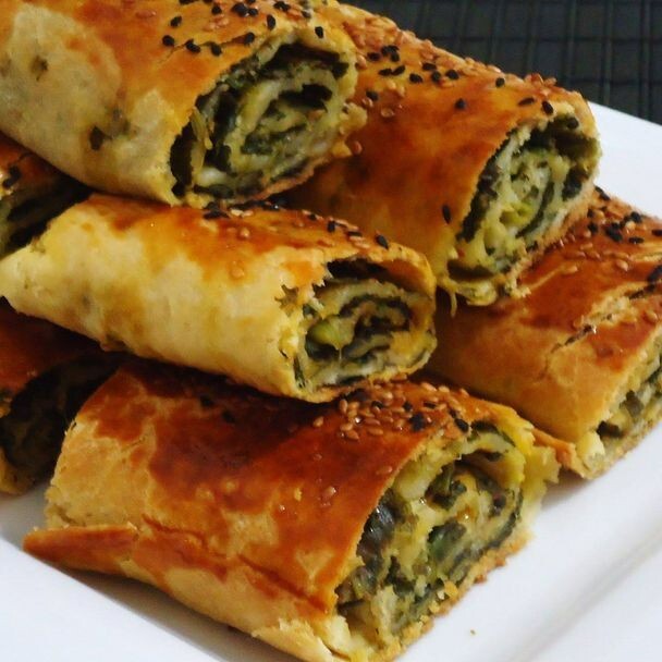 Ispanaklı Kalem Börek