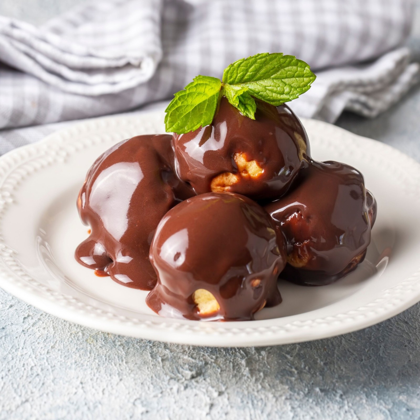 Profiterol 500 Gr+ 1 Lt Coca Cola