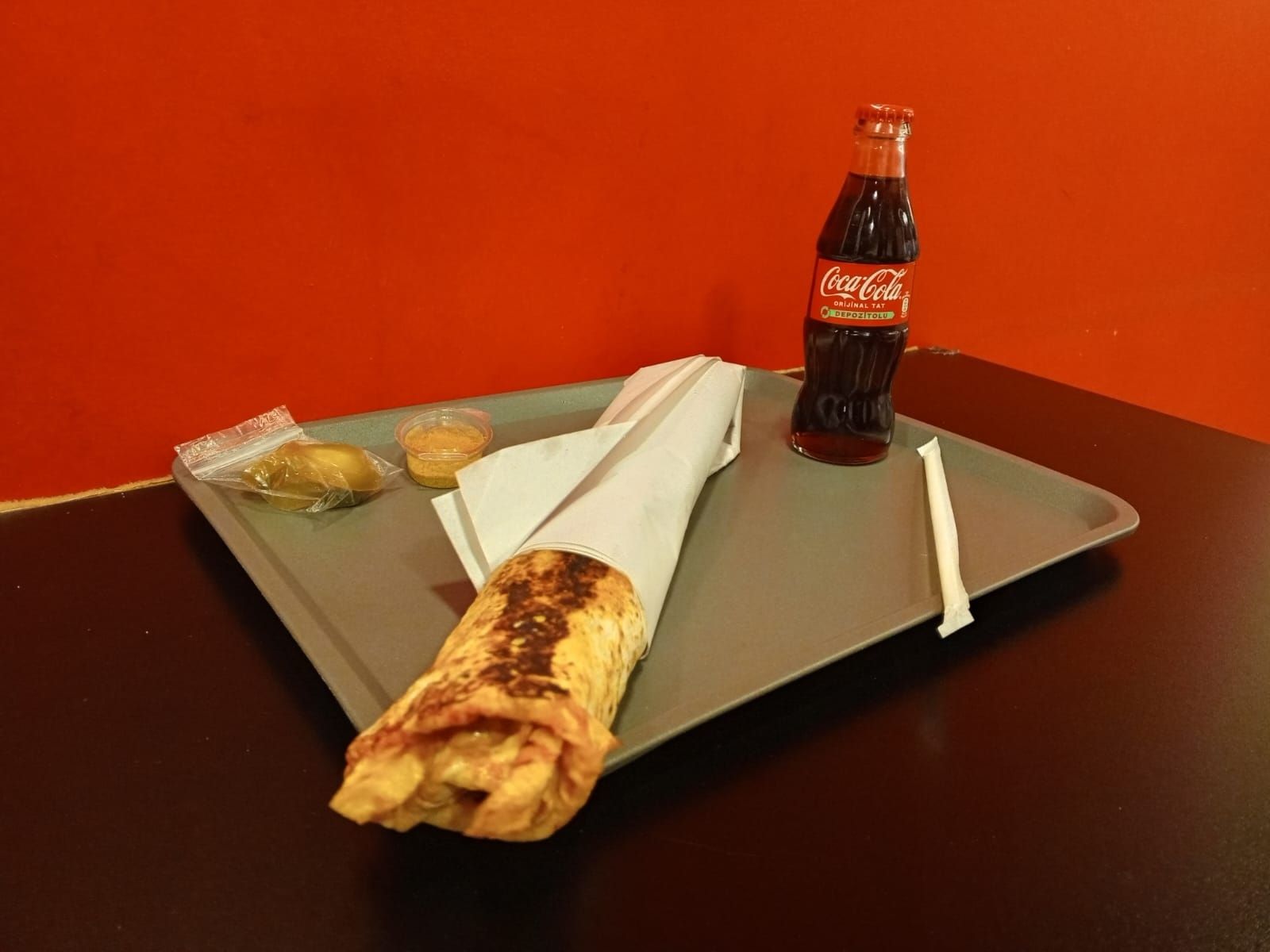 Zurna Soslu Döner Dürüm şişe Kola Menü