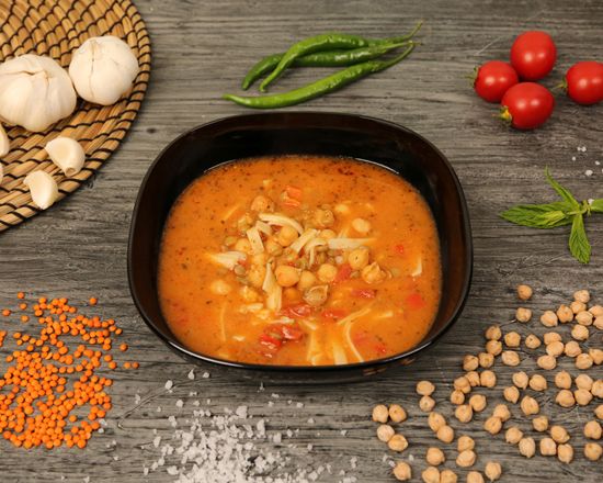 Erişteli Yeşil Mercimek Çorbası