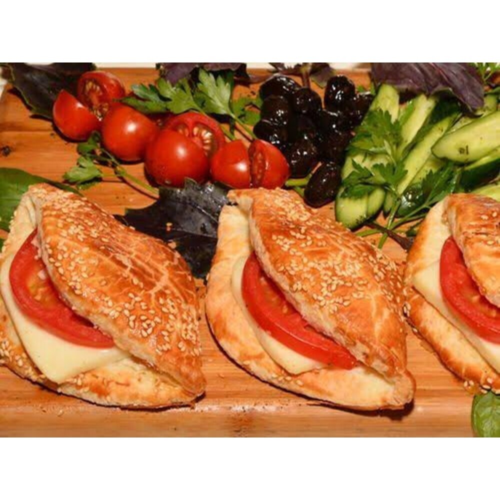 Domates Kaşarlı Karaköy Poğaça