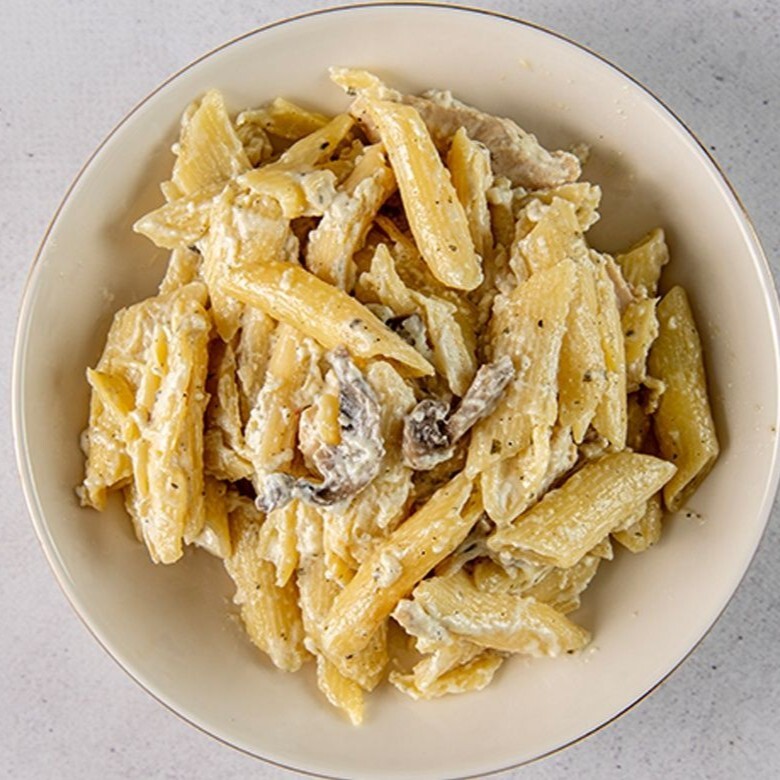 Kremalı Tavuklu Penne