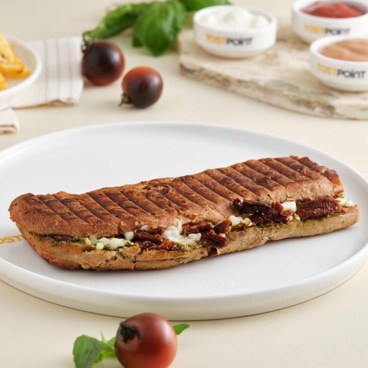 Kurutulmuş Domates & Fesleğenli Tost