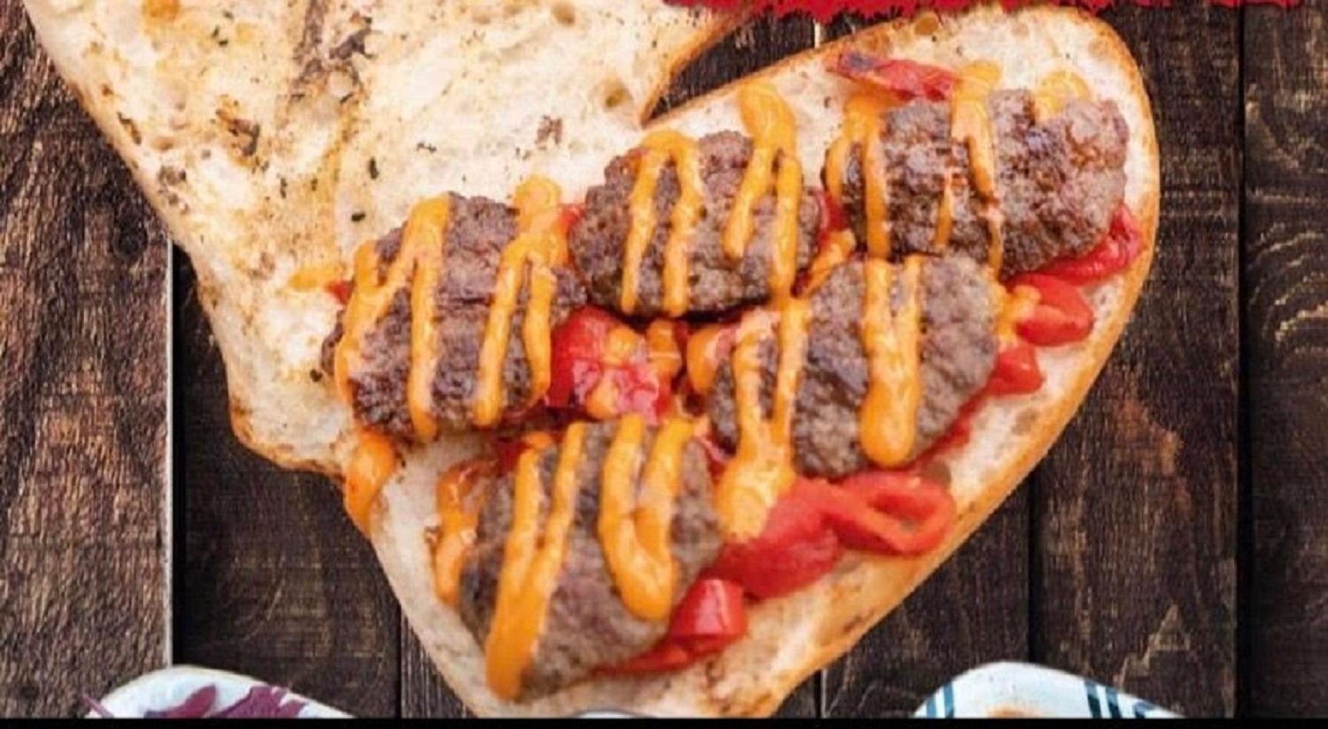 Yarım Ekmek Arası Izgara Köfte