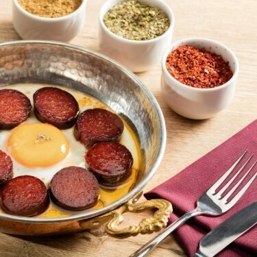 Sucuklu Yumurta