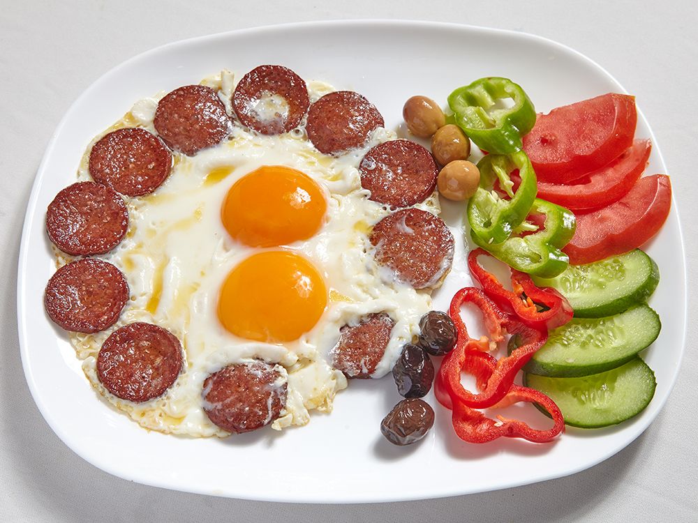 Sucuklu Yumurta