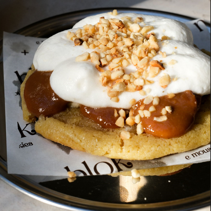 Milk Jam Cookie
