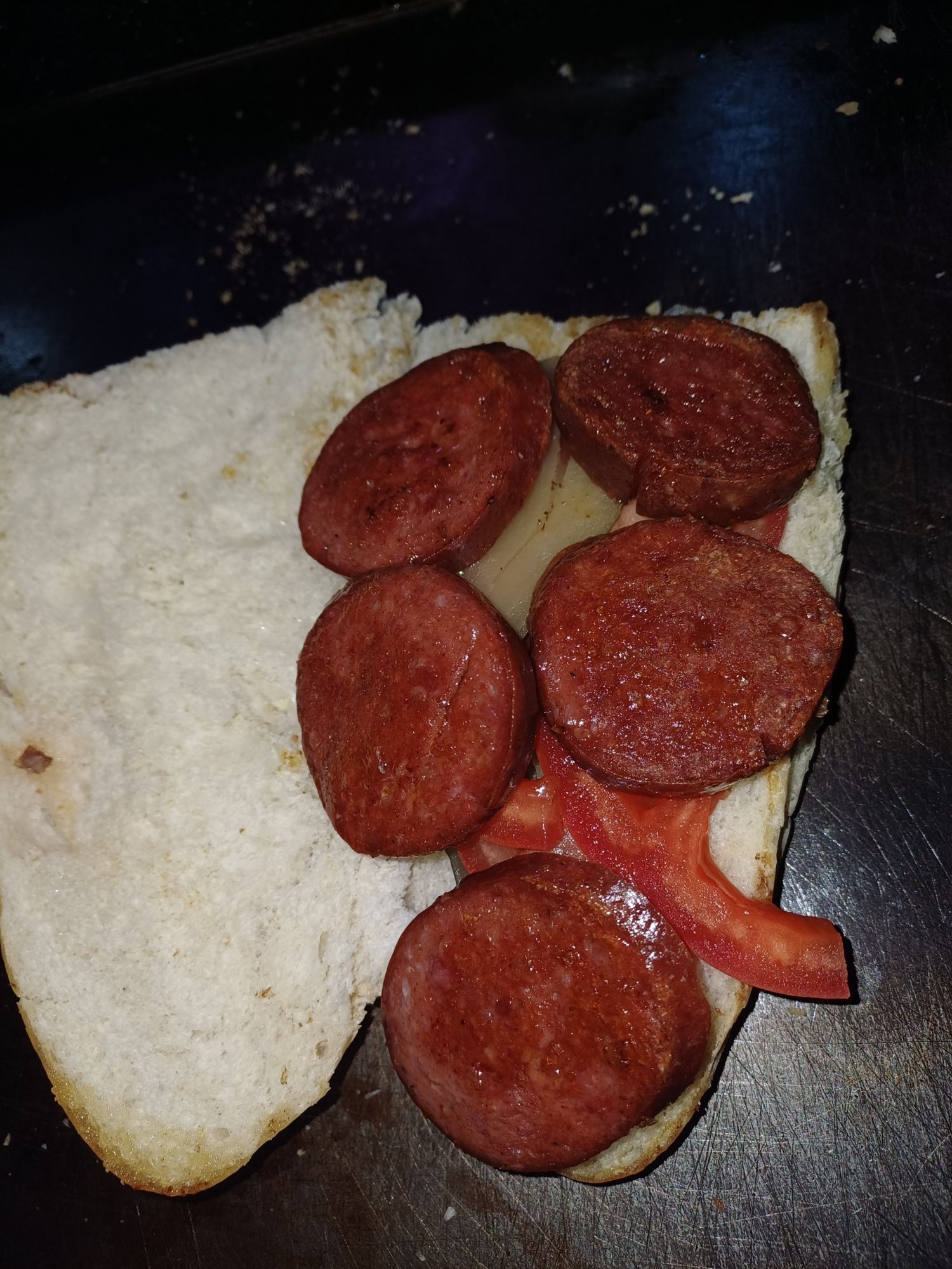 Sucuk Ekmek menü