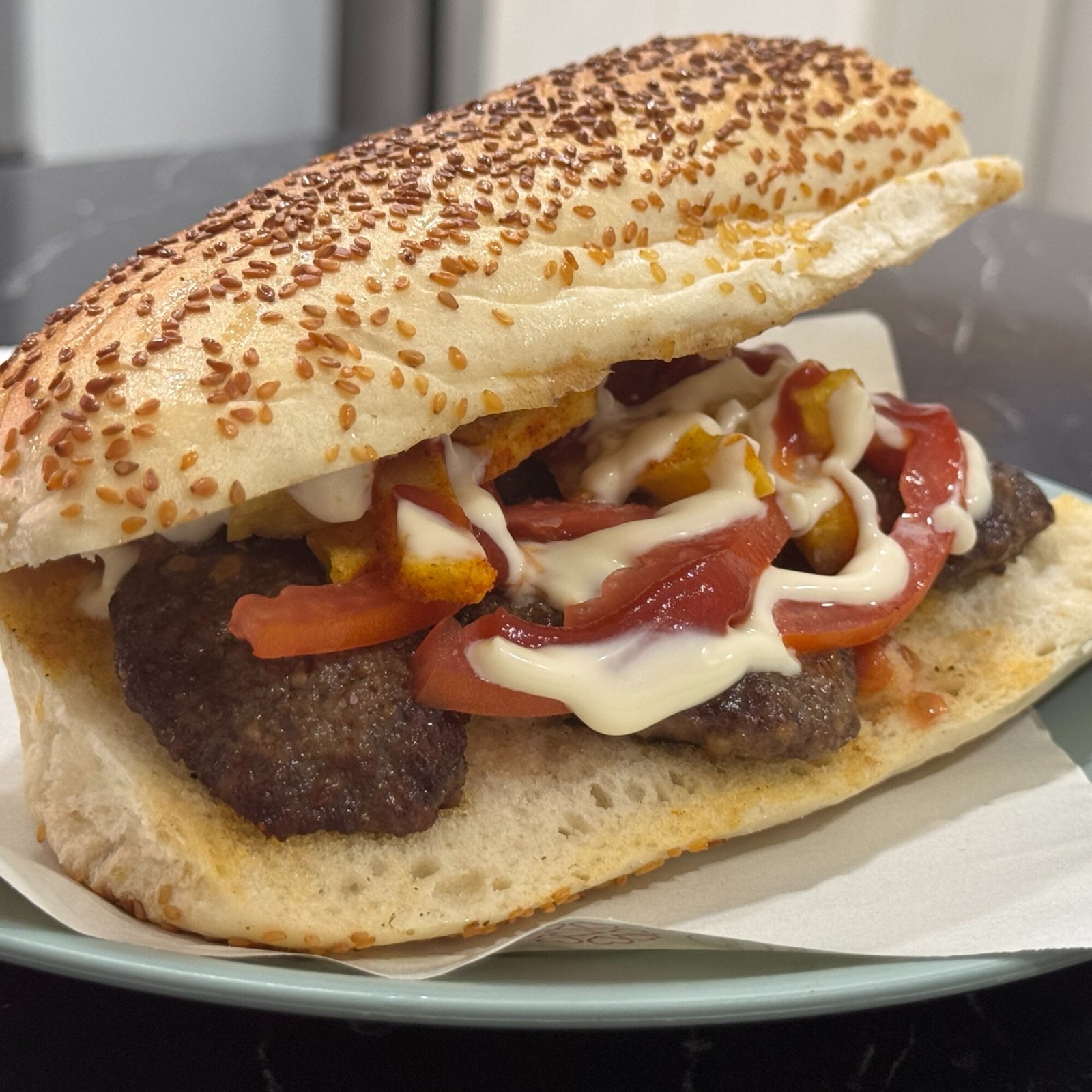 Köfte Ekmek Menü