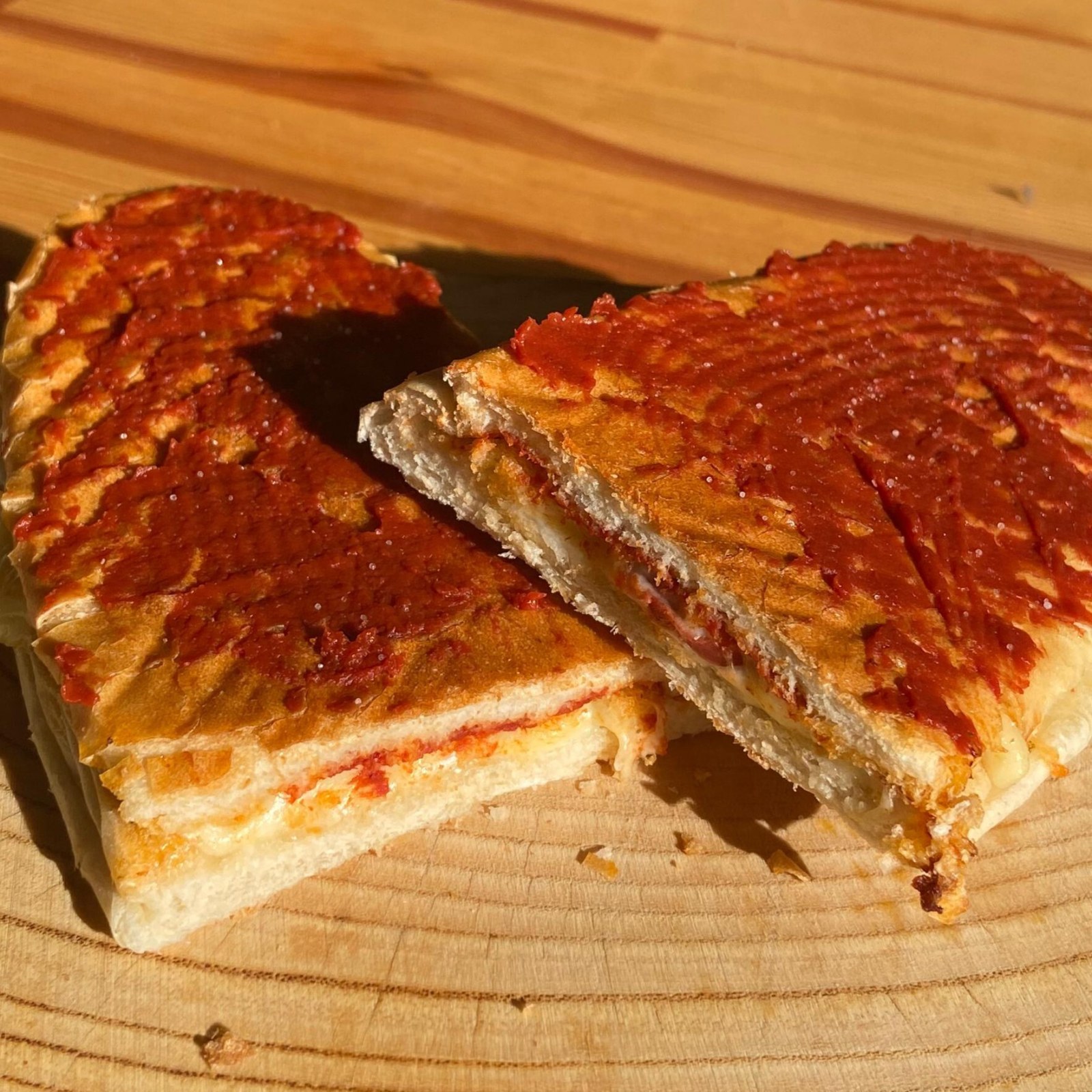 Salçalı Karışık Tost
