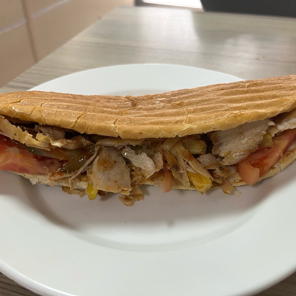 3/4 Ekmek Arası Tavuk Döner